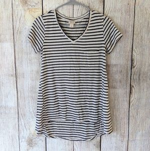 Striped V-Neck Flowy Top Long Back Navy & Cream